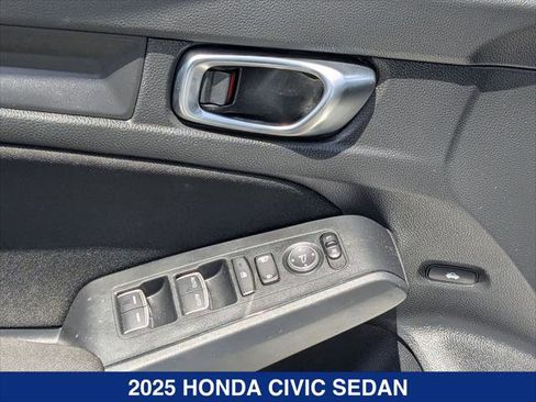 Used 2025 Honda Civic Sport image 11