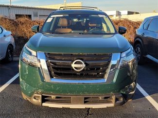 Used 2024 Nissan Pathfinder Platinum w/ Cargo Package video 2