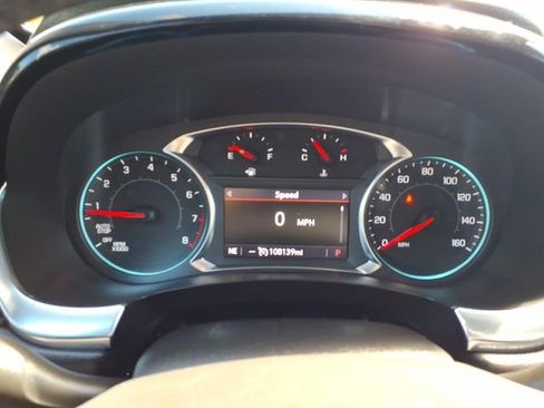 Used 2022 Chevrolet Traverse LT w/ LPO, Blackout Package AWD/4WD image 18