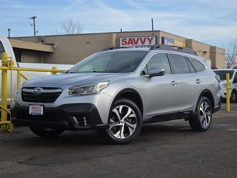 Used 2022 Subaru Outback Limited image 2