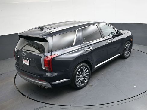 Used 2024 Hyundai Palisade Calligraphy image 19