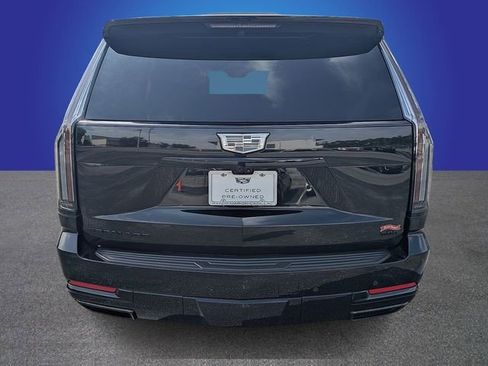 Certified 2025 Cadillac Escalade Sport Platinum w/ LPO, Floor Liner Package AWD/4WD image 4