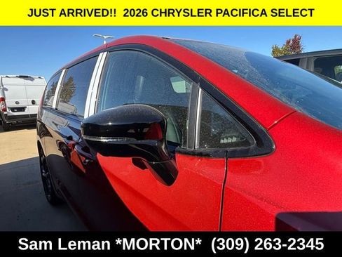 New 2026 Chrysler Pacifica Select image 5