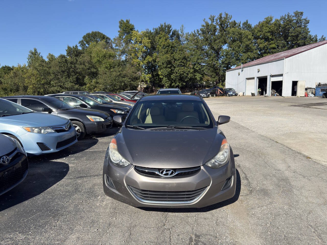 Used 2013 Hyundai Elantra GLS FWD image 4