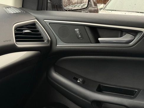 Used 2019 Ford Edge SEL w/ Equipment Group 201A image 34