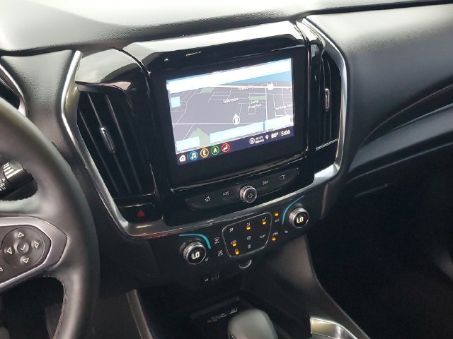 Used 2023 Chevrolet Traverse RS FWD image 27