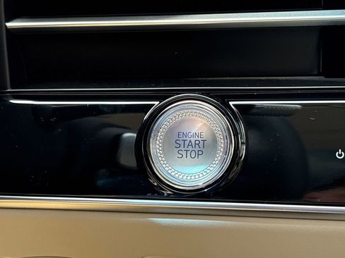 New 2026 Genesis GV70 2.5T Select image 21