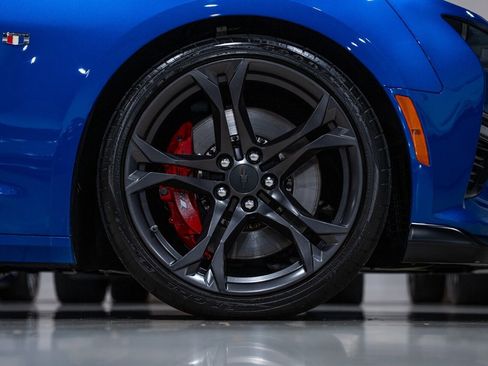 Used 2018 Chevrolet Camaro SS image 43
