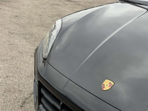 New 2026 Porsche Cayenne GTS AWD/4WD image 15