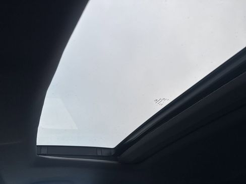 Used 2023 Honda Passport EX-L image 11