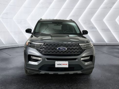 Used 2023 Ford Explorer XLT w/ Equipment Group 202A image 2