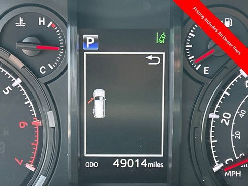 Used 2023 Toyota 4Runner SR5 Premium w/ Moonroof Package RWD image 11