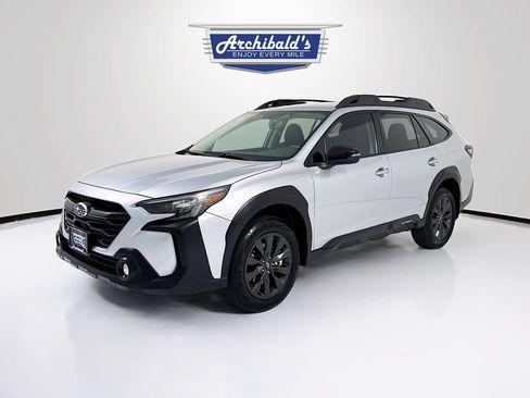 Used 2025 Subaru Outback Onyx Edition AWD/4WD image 3
