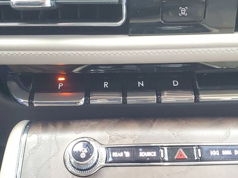 Used 2020 Lincoln Aviator Reserve image 35