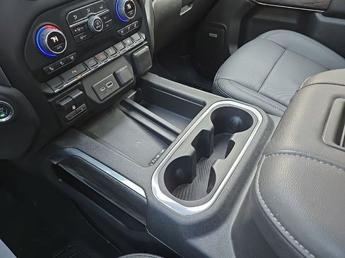 Used 2022 Chevrolet Silverado 1500 LTZ w/ LTZ Convenience Package II image 26