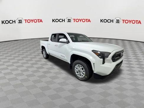 New 2025 Toyota Tacoma SR5 image 2