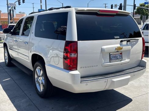 Used 2013 Chevrolet Suburban LTZ RWD image 5