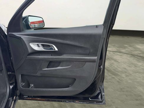 Used 2017 Chevrolet Equinox LT image 21