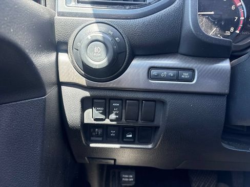Used 2021 Nissan Titan PRO-4X AWD/4WD image 20