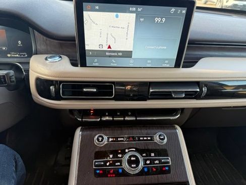 Used 2022 Lincoln Aviator Reserve w/ Equipment Group 201A AWD/4WD image 18