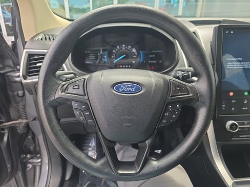 Used 2024 Ford Edge SE w/ Cargo Accessory Package AWD/4WD image 15