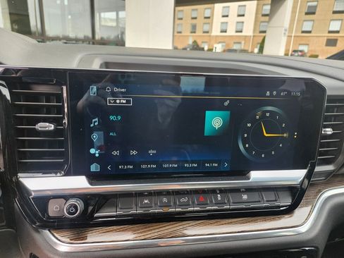 Used 2025 Chevrolet Silverado 1500 LT image 12