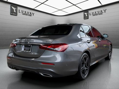 Used 2022 Mercedes-Benz E 450 4MATIC Sedan w/ Driver Assistance Package image 8