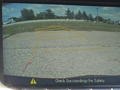 Used 2016 Chevrolet Equinox LTZ w/ Enhanced Convenience Package AWD/4WD image 5