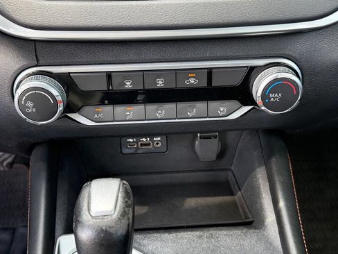 Used 2019 Nissan Altima 2.5 SR FWD image 17