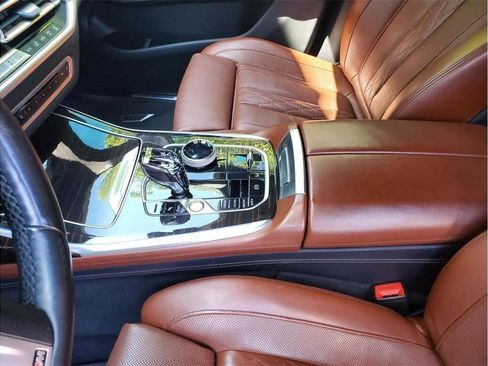 Used 2019 BMW X7 xDrive50i w/ Dynamic Handling Package AWD/4WD image 39