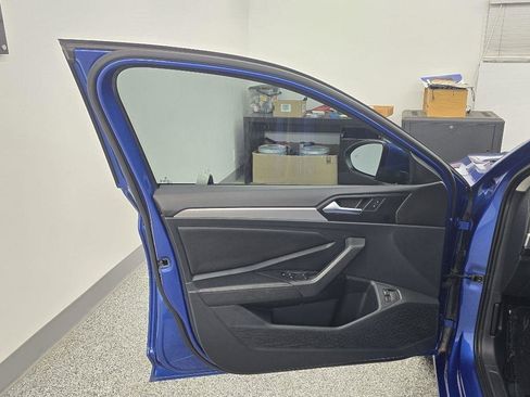 Used 2023 Volkswagen Jetta S image 23