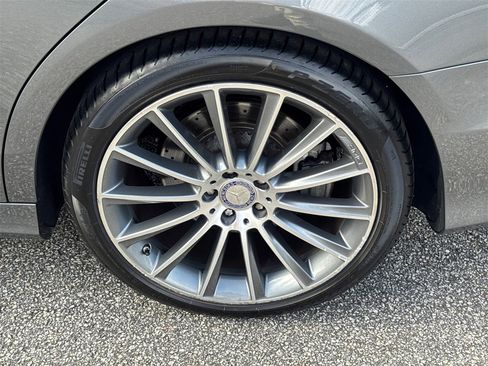 Used 2017 Mercedes-Benz S 550 Sedan image 19