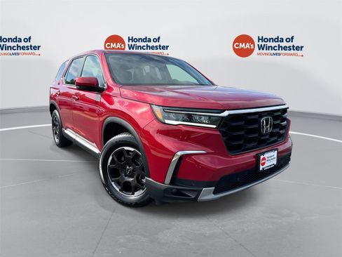Certified 2025 Honda Pilot EX-L image 3