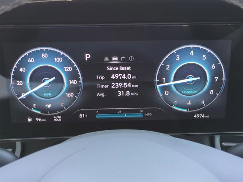 Certified 2025 Hyundai Elantra SEL FWD image 23