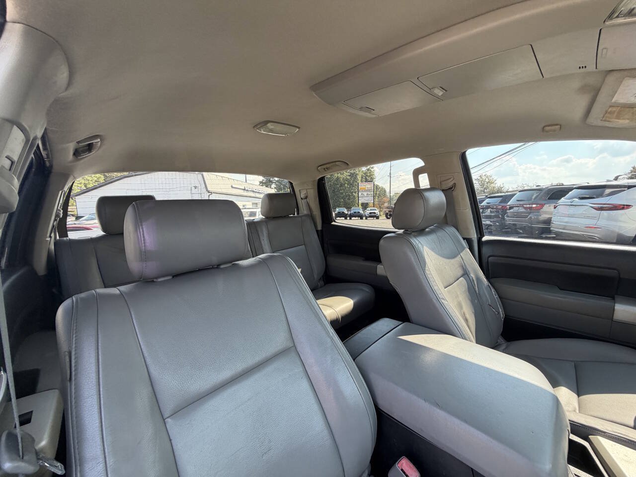 Used 2007 Toyota Tundra Limited w/ TRD Off-Road Pkg AWD/4WD image 8