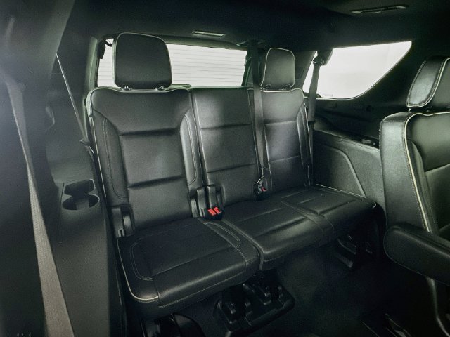 Used 2021 Chevrolet Tahoe Premier w/ Premium Package AWD/4WD image 9