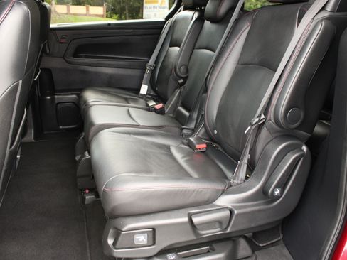 Used 2024 Honda Odyssey Sport image 17