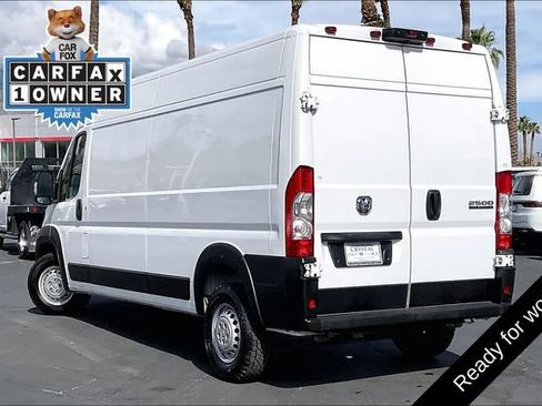 Used 2025 RAM ProMaster 2500 w/ Convenience Group FWD image 9