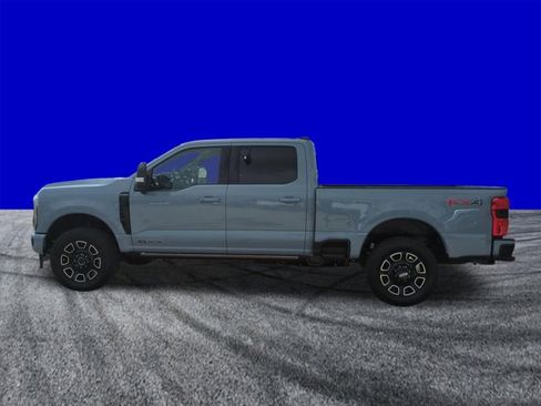 New 2026 Ford F250 Platinum w/ FX4 Off-Road Package AWD/4WD image 7