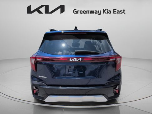Certified 2024 Kia Seltos EX FWD image 7