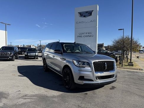 Used 2022 Lincoln Navigator L Black Label image 1