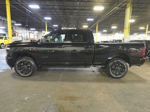 New 2026 RAM 2500 Laramie AWD/4WD image 2