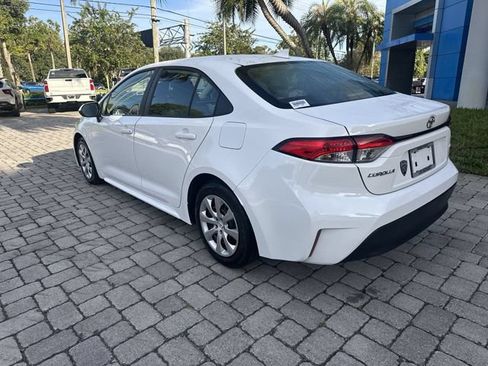 Used 2024 Toyota Corolla LE FWD image 34