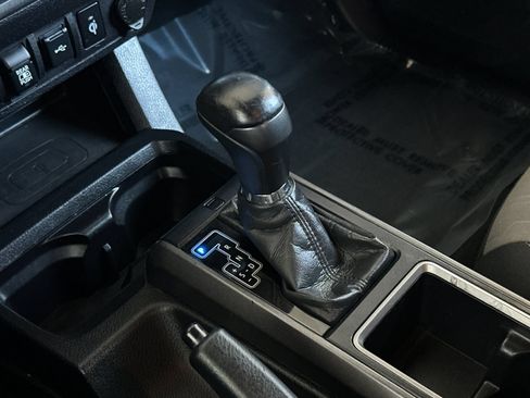 Used 2021 Toyota Tacoma TRD Sport AWD/4WD image 18