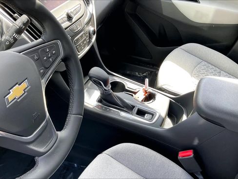 Certified 2023 Chevrolet Equinox LT image 17