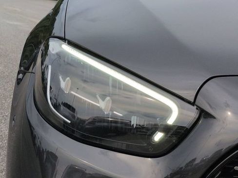 Used 2021 Mercedes-Benz E 350 Sedan image 10