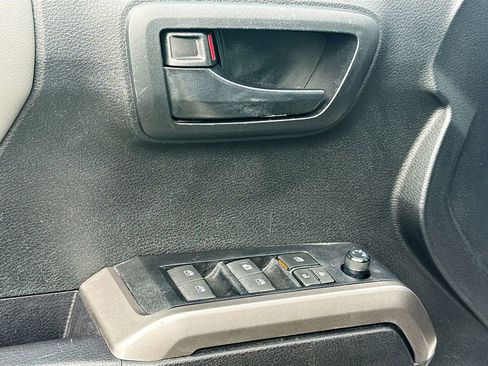 Used 2023 Toyota Tacoma SR5 image 22