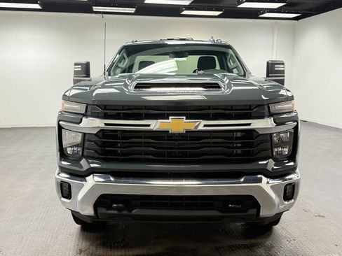 New 2026 Chevrolet Silverado 3500 LT image 9