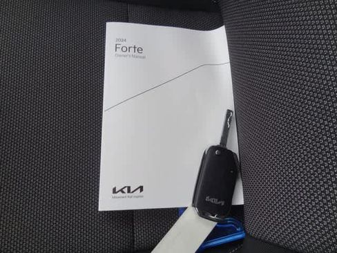 Used 2024 Kia Forte LXS FWD image 32