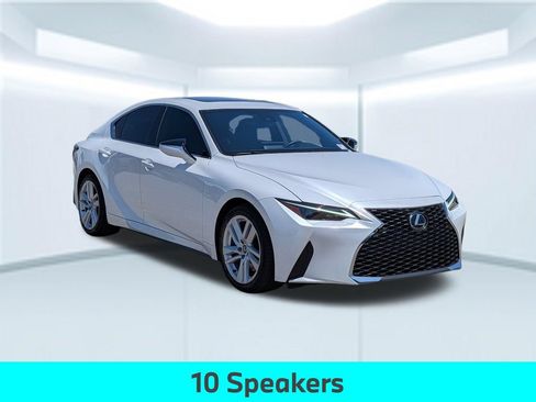 Used 2023 Lexus IS 300 w/ Comfort Package RWD image 9